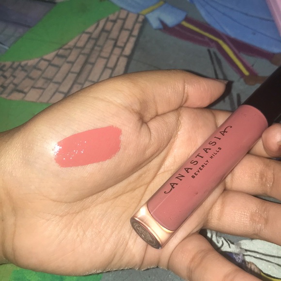 Anastasia Beverly Hills Caramel lip gloss - Picture 3 of 3